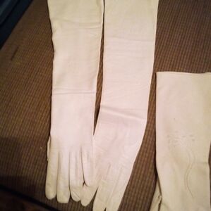 Vintage 1950's Women's Leather Opera Gloves